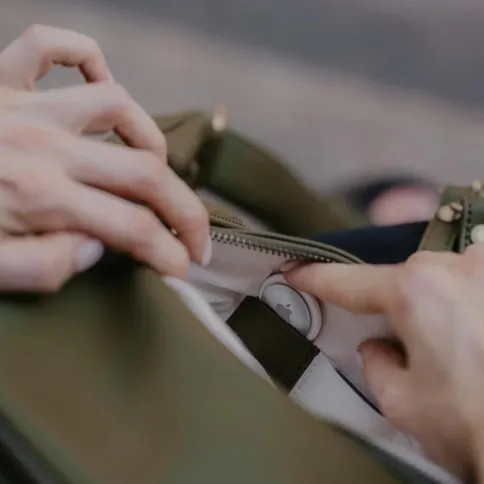 loulex-fanny-pack-olive_4.webp