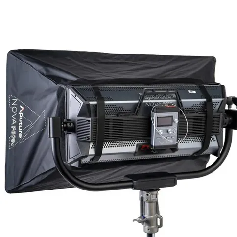 Nova_P600c_softbox_3.jpg