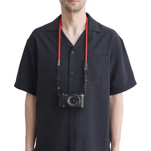 Artisan-Artist-ACAM-307A-Camera-strap-red_5.jpg