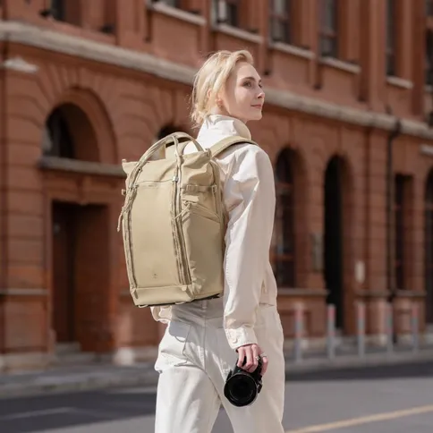 PGYTECH-OneGo-Roamer-Tote-Backpack-25L-Sand-Khaki_2.jpg