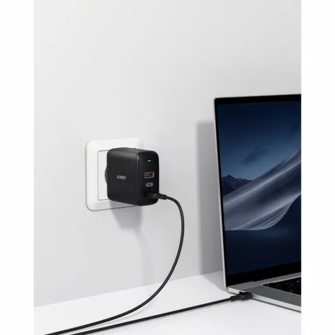 Aukey-Omnia-3-Port-PD-USB-C-Charger-90W-and-Cable_4.jpg