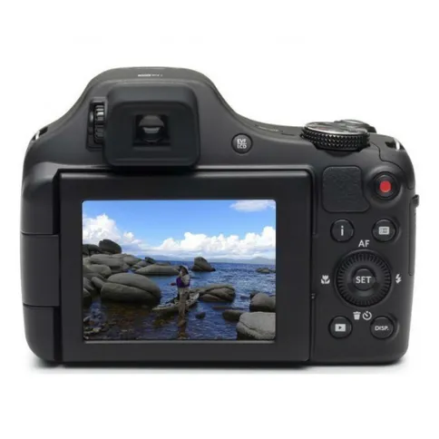 kodak-pixpro-az652-3.jpg