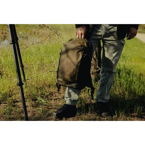 Peak-Design-Outdoor-Backpack-Zip-18L-Kelp_7.jpg