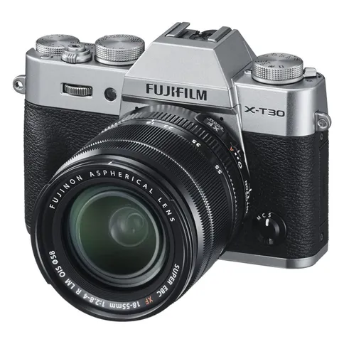 Fujifilm X-T30 zilver met 18-55mm zwart-zijkant.jpg