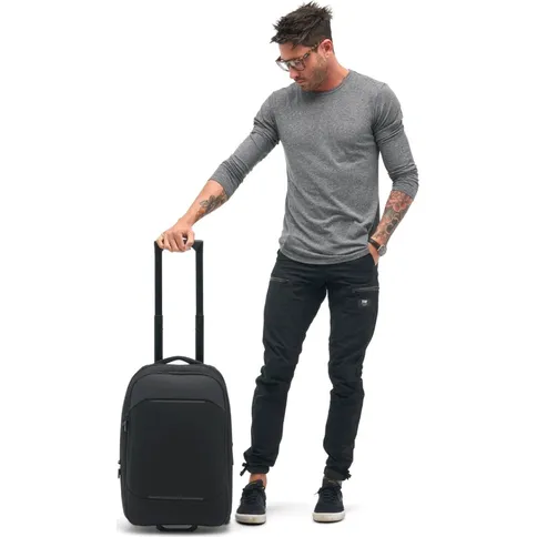 Gomatic-Navigator-Carry-On-37L_8.jpg