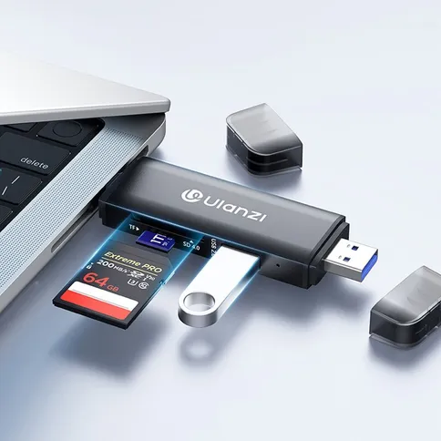 Ulanzi-CR3-3-in-1-Card-Reader-4-0-met-USB-en-USB-C_8.jpg