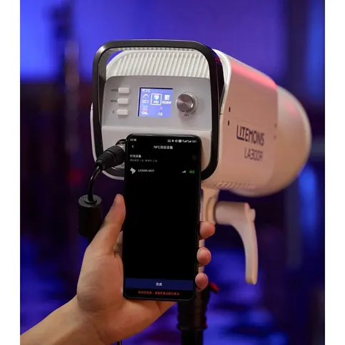 Godox-Litemons-LED-Video-Light-LA300R_6.jpg