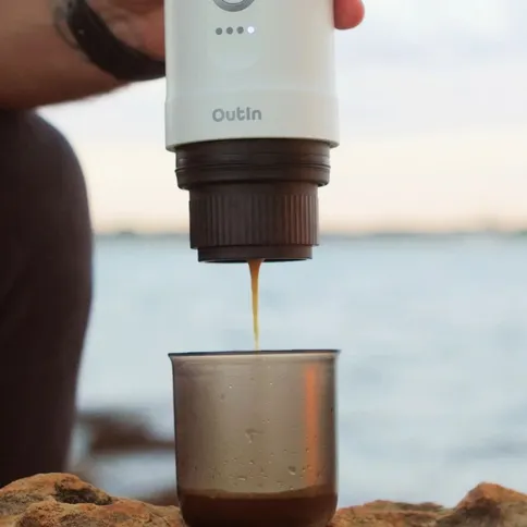 OutIn-Nano-Portable-Electric-Espresso-Machine-Pearl-White_5.jpg
