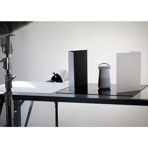 V-Flat-Tabletop-V-Flats-Small-12x18-2x-white-2x-black_4.jpg