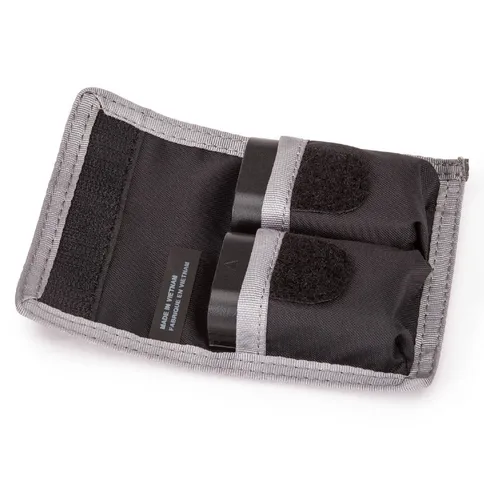 think-tank-dslr-battery-holder-2-6.jpg