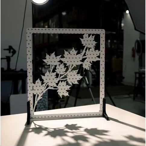 V-Flat-Shadow-Boards-Maple-Leafs_2.jpg