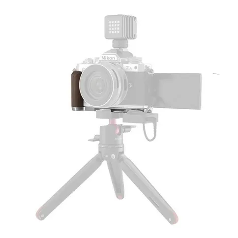 SmallRig-4803-Wooden-L-Shape-Grip-for-Nikon-Z-fc-zilver_4.jpg