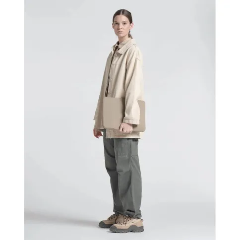 Urth-Naos-15-16-Laptop-Sleeve-beige_7.jpg
