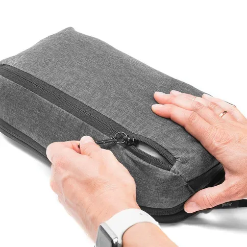 Peak-Design-Packing-Cube-Small-V2-charcoal_4.jpg