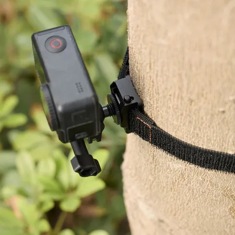 SmallRig-5711-Cold-Shoe-Mount-with-Hook-and-Loop-Strap_4.jpg