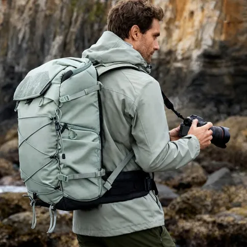 4_Leofoto_backup_backpack_35L.jpg