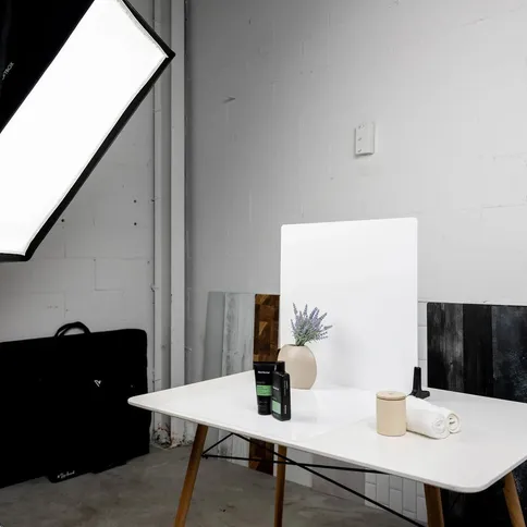 V-Flat-White-Gloss-White-Matte_2.jpg