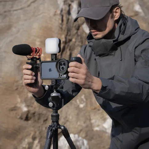 PGYTech-ProShot-Phone-Video-Cage-Kit-iPhone-17-Pro-Max_5.jpg