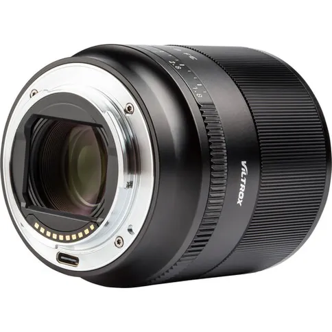 viltrox_24mm_lens4.jpg