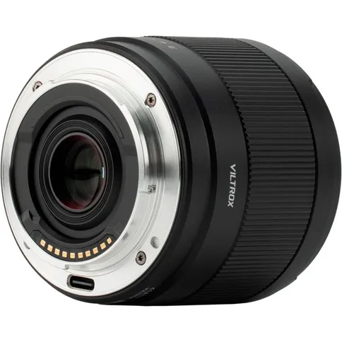 Viltrox-AF-15mm-F1-7-Sony-E_4.jpg