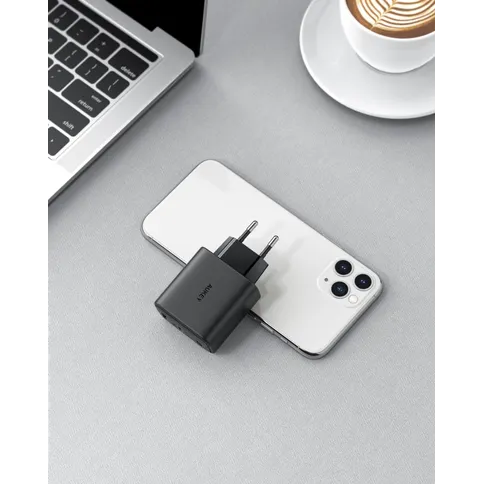 Aukey_2_Port_Power_Delivery_Charger_30W_USB_A_USB_C-03.jpg