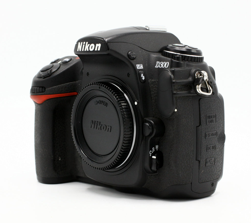 Nikon D300 body SN:6015997  occaison