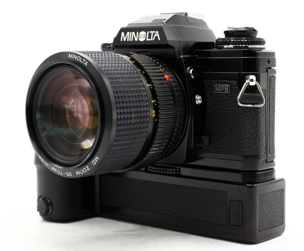 Occ- Minolta X-700 + MD 35-70mm F/3.5 + Motor Drive 1 SN:2835596, 8139802, 3010028 12 mnd gar