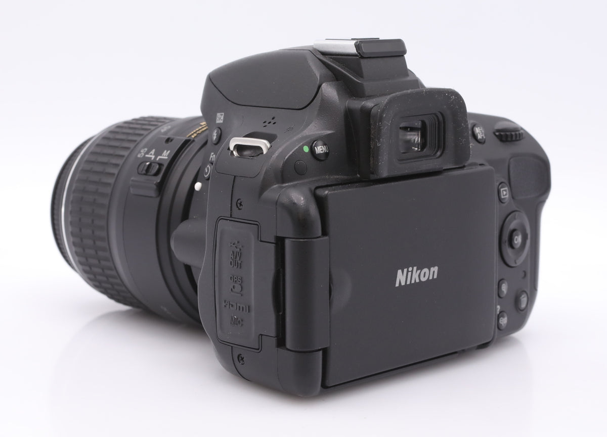 Nikon D5100 body + AF-S 18-55mm F/3.5-5.6G II DX occasion