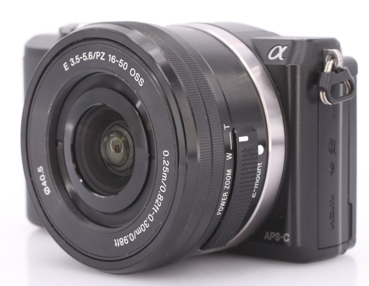 Sony A5000 body zwart + 16-50mm F/3.5-5.6 OSS zwart occasion