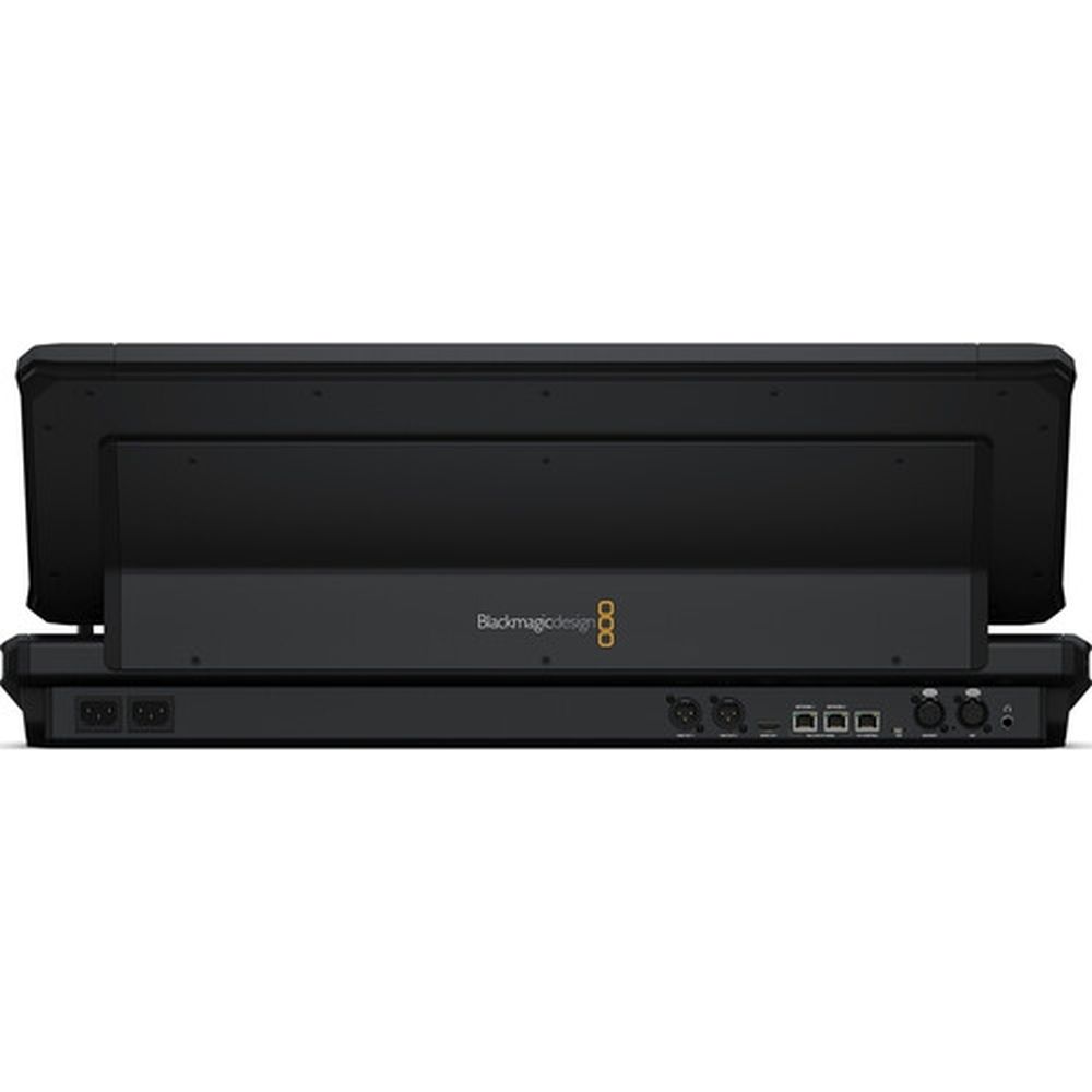 Blackmagic Fairlight Panel de audio en vivo 20
