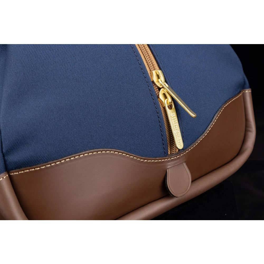 Billingham Overnighter Azul marino Fibrenyte/Chocolate