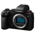 Panasonic Lumix DC-S5 II + Lumix S 18-40 F/4.5-6.3 + Lumix S 50mm F/1.8 Value Pack