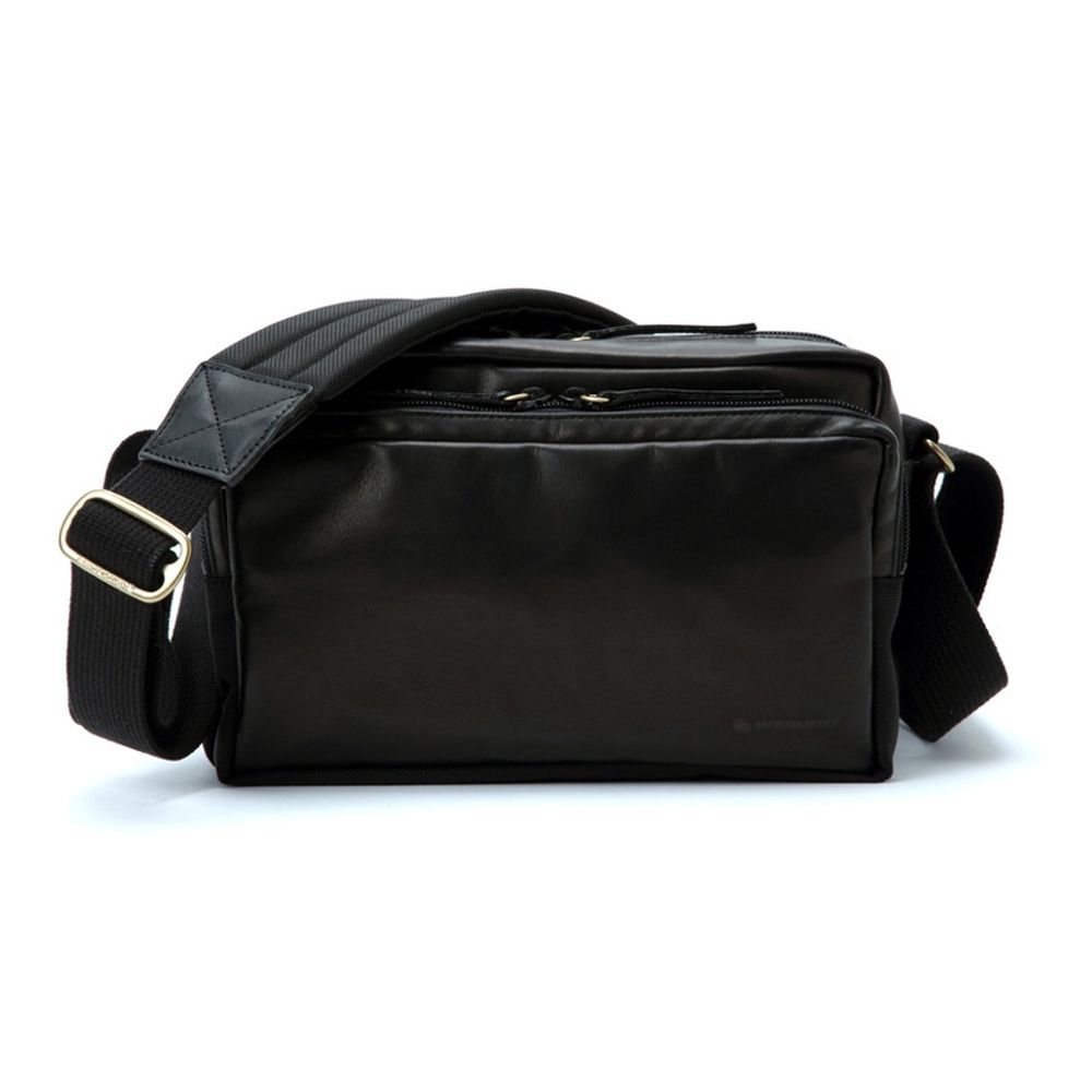 Artisan & Artist GCAM 1100 bolso de cuero negro